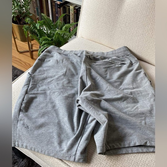 Lululemon mens shorts - Picture 2 of 2